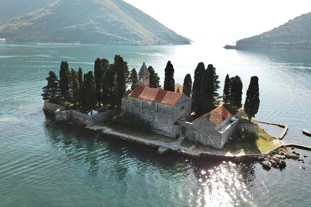 Апартаменты 2bd Modern Apt w/ Kotor Old Town & Bay Views Котор-14