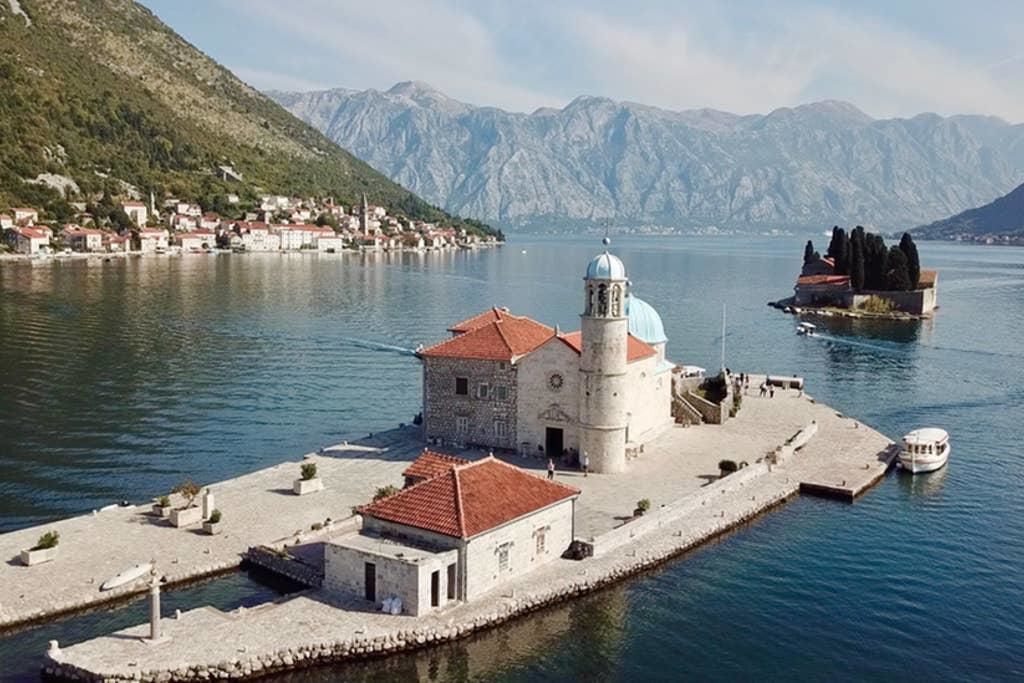 Апартаменты 2bd Modern Apt w/ Kotor Old Town & Bay Views Котор-27