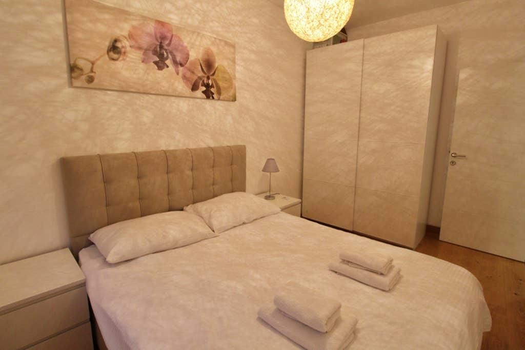 Апартаменты 2bd Modern Apt w/ Kotor Old Town & Bay Views Котор-10