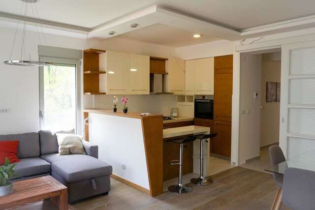 Апартаменты 2bd Modern Apt w/ Kotor Old Town & Bay Views Котор-3
