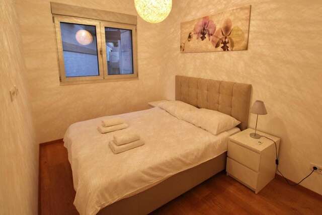 Апартаменты 2bd Modern Apt w/ Kotor Old Town & Bay Views Котор-33