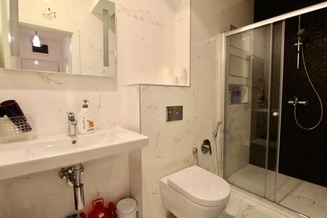Апартаменты 2bd Modern Apt w/ Kotor Old Town & Bay Views Котор-37